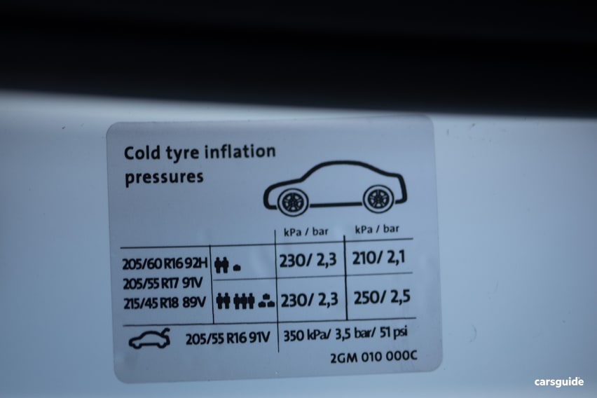 205 55 discount r16 tyre pressure